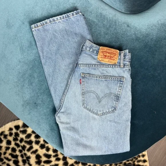 Vintage Levi’s Men’s 505 Jean Medium Light Blue Stonewash 33x30 - Picture 5 of 11